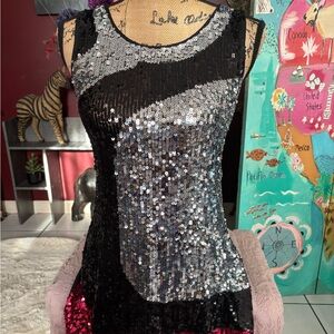 Forever 21 Black and Silver Sequin Top